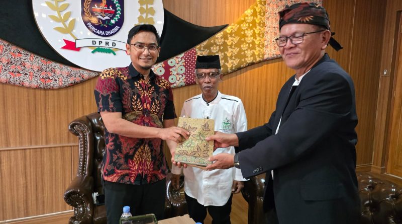 Ketua DPRD Kota Depok Akan Penuhi Undangan Majelis Taklim Balai Wartawan Pada Pelaksanaan Maulid Nabi