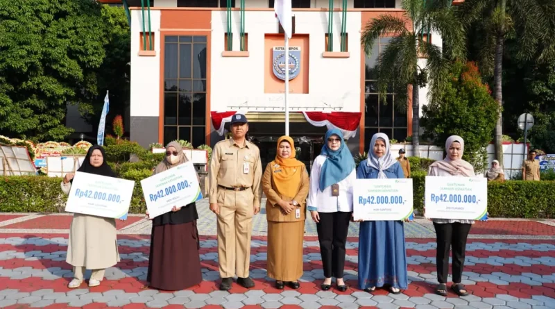 Pemkot Depok Salurkan Santunan Kematian untuk Pekerja Rentan, Total Rp 162 Juta